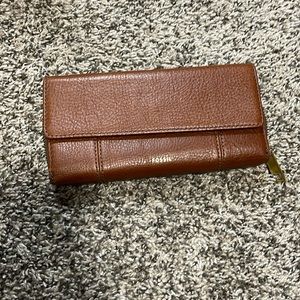 Fossil tan wallet never used